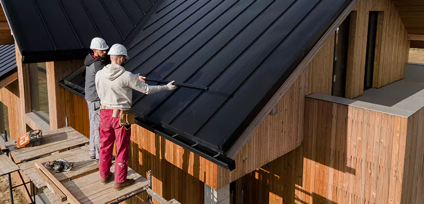 Metal Roof Maintenance in Tinley Park