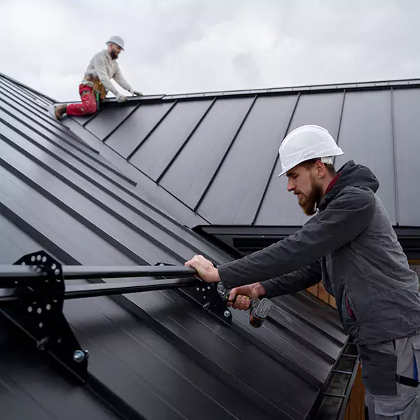 Why Tinley Park Property Owners Choose Tinley Park Roofing Pro for Metal Roof Repair?